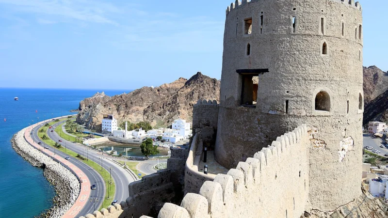 Oman pogoda w kwietniu: czy da się zwiedzać bez upałów?